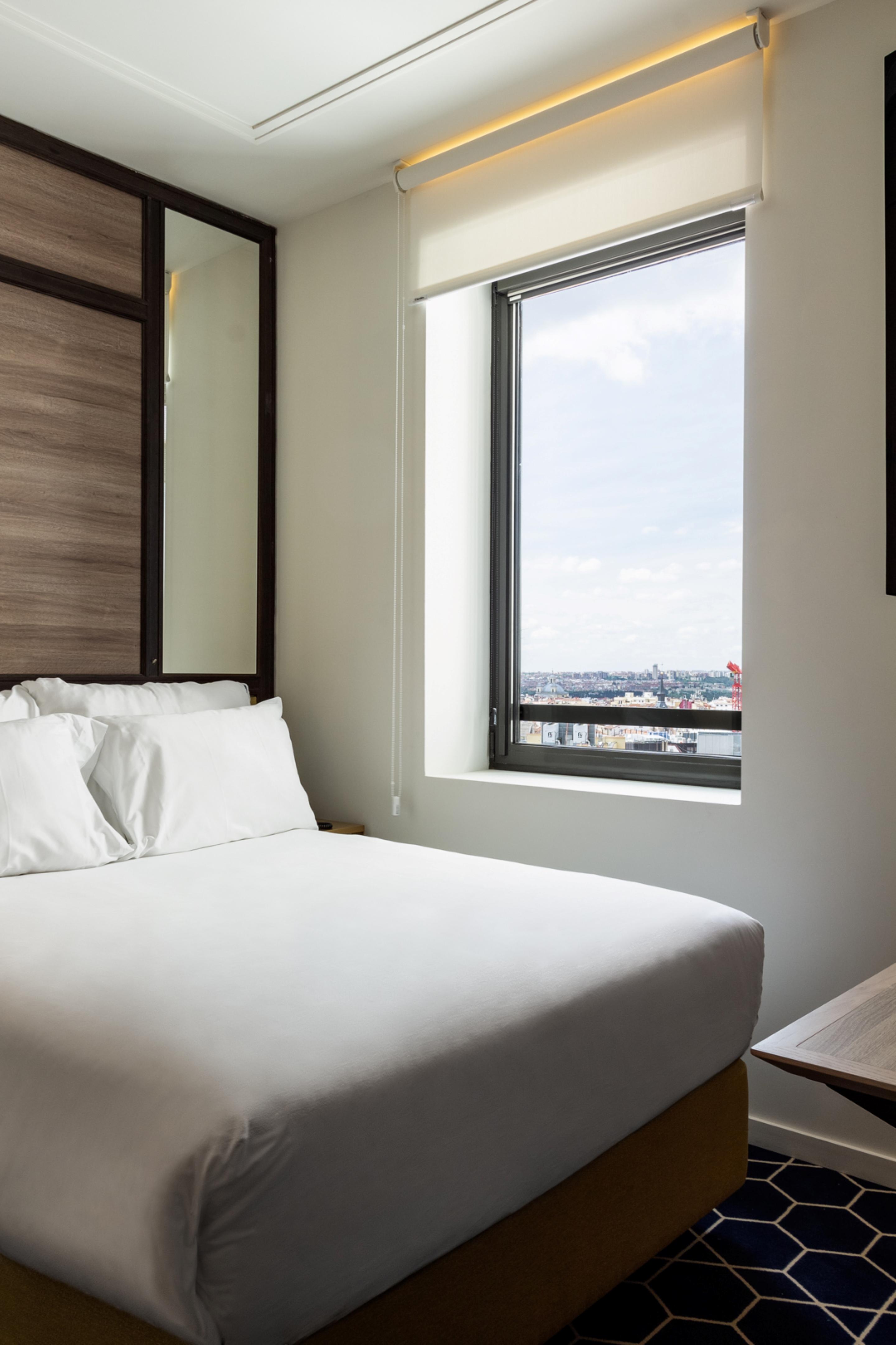 Pestana Cr7 Gran Via Madrid Hotel Екстериор снимка