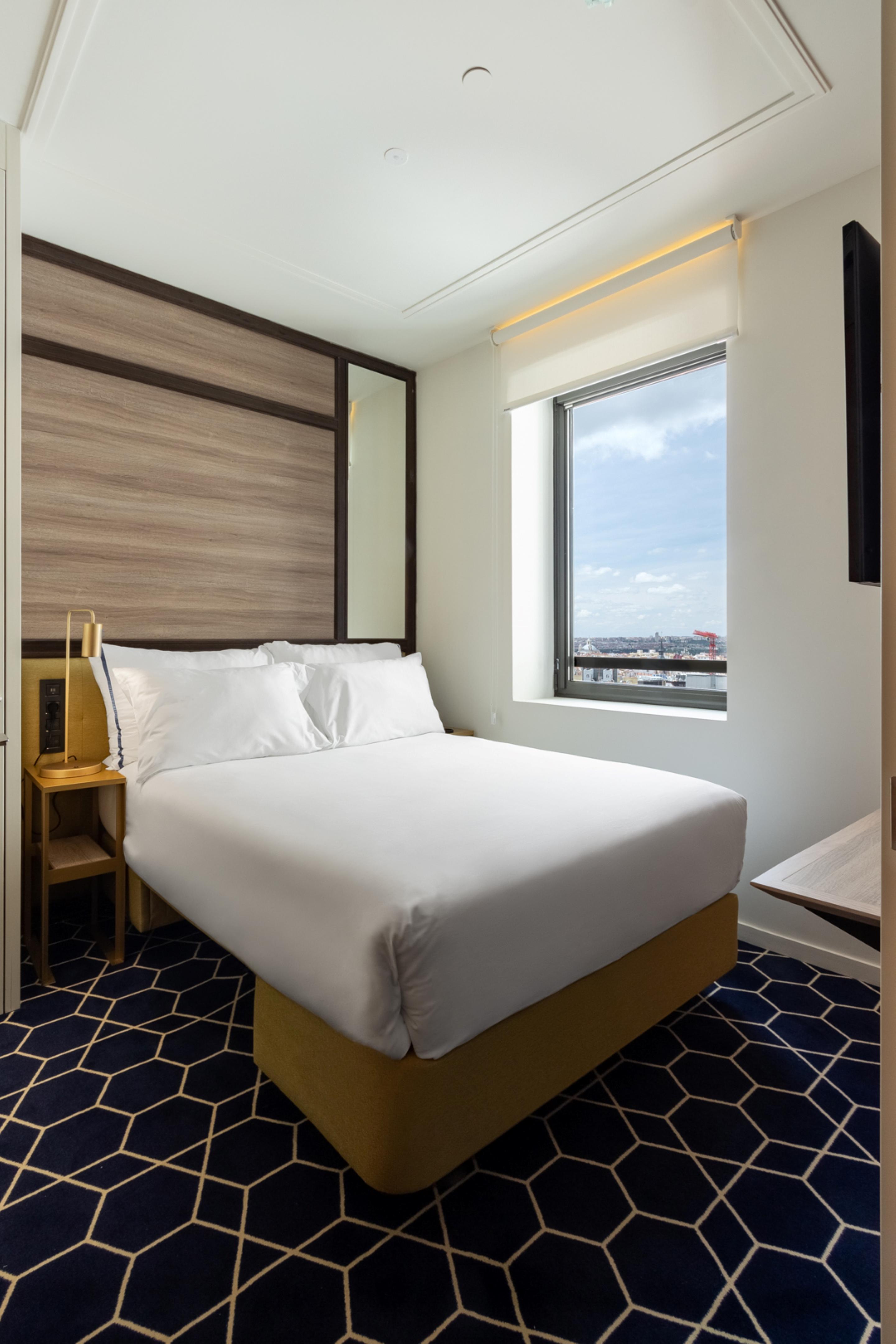 Pestana Cr7 Gran Via Madrid Hotel Екстериор снимка