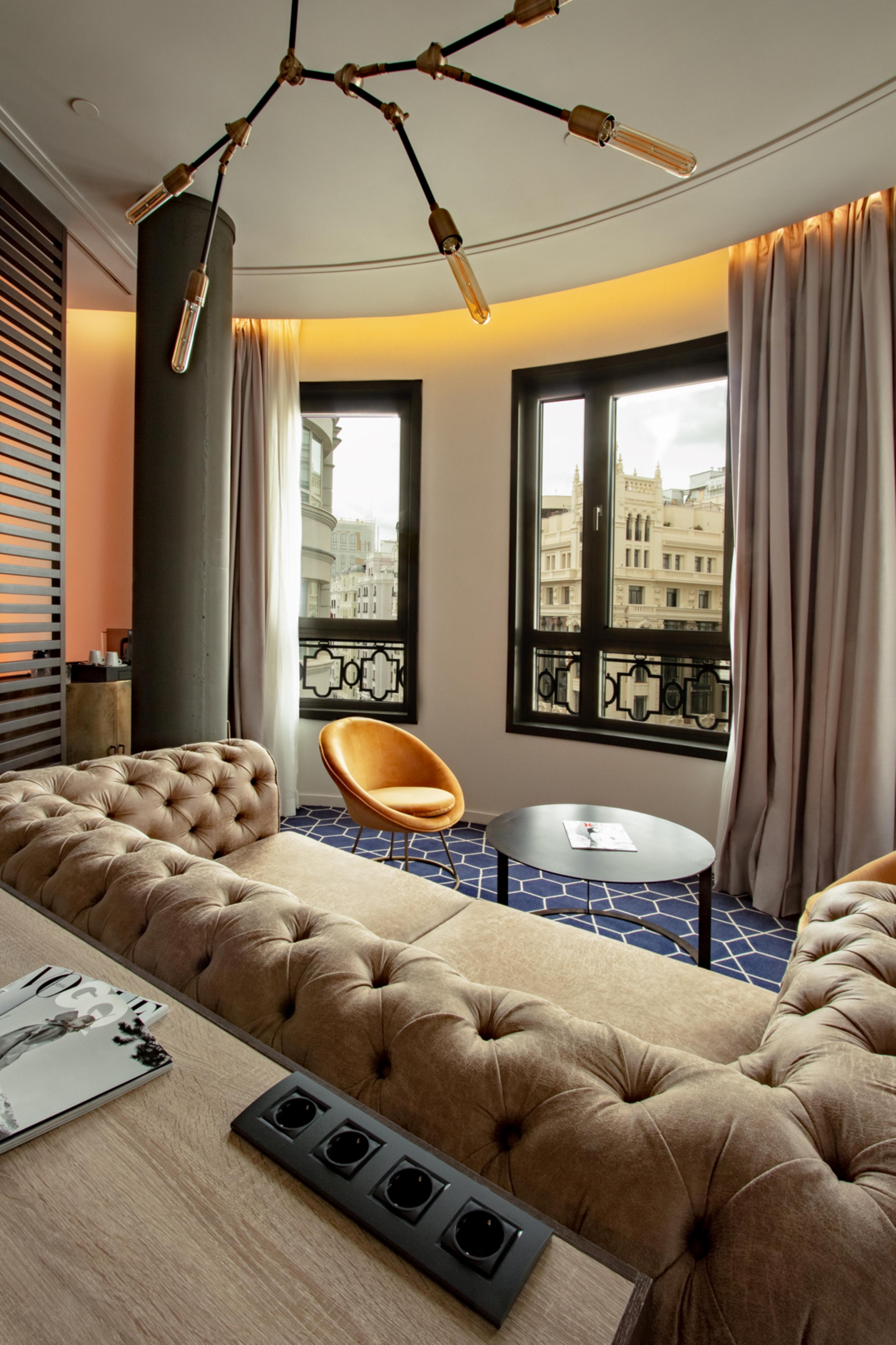 Pestana Cr7 Gran Via Madrid Hotel Екстериор снимка