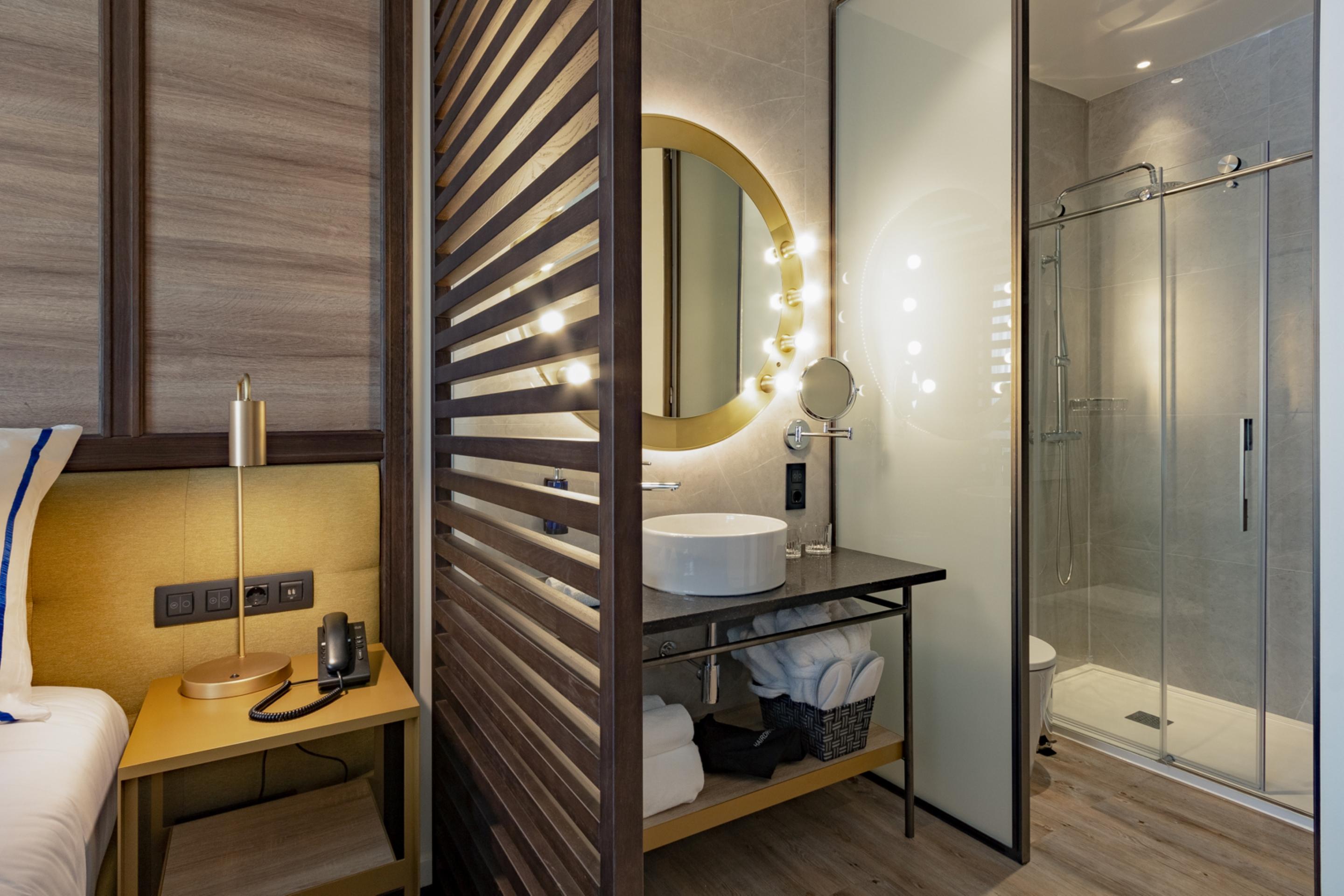 Pestana Cr7 Gran Via Madrid Hotel Екстериор снимка