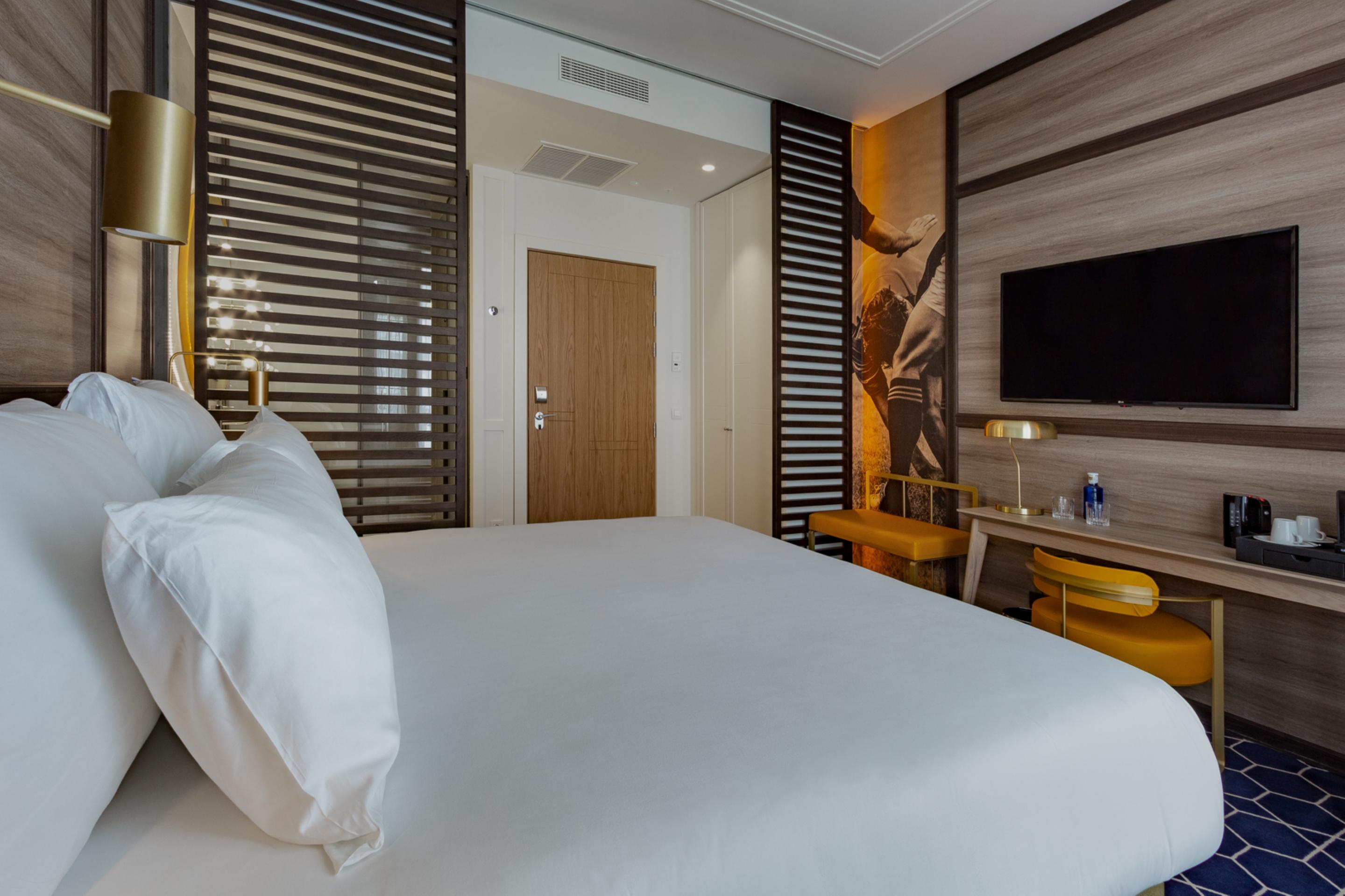 Pestana Cr7 Gran Via Madrid Hotel Екстериор снимка