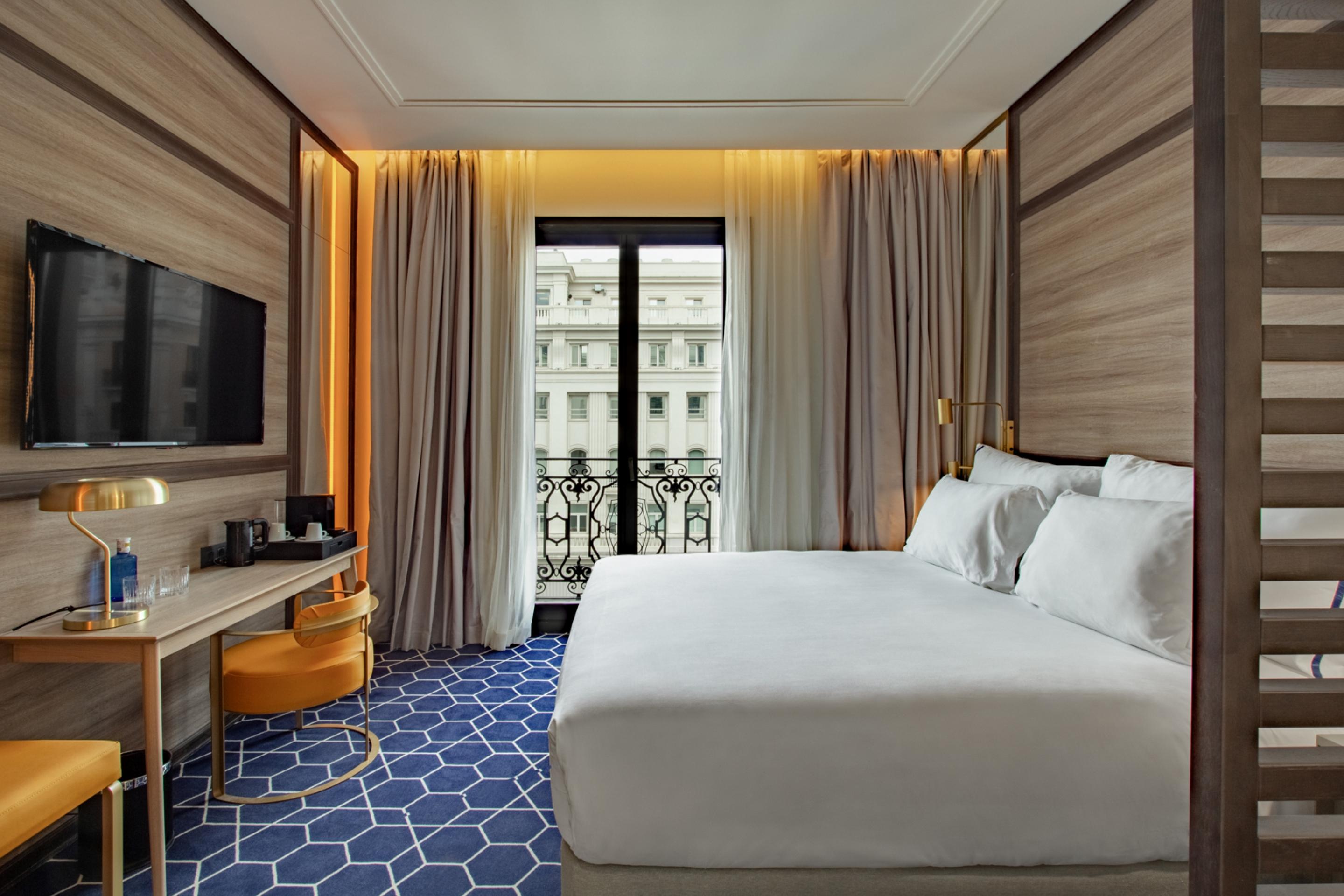 Pestana Cr7 Gran Via Madrid Hotel Екстериор снимка