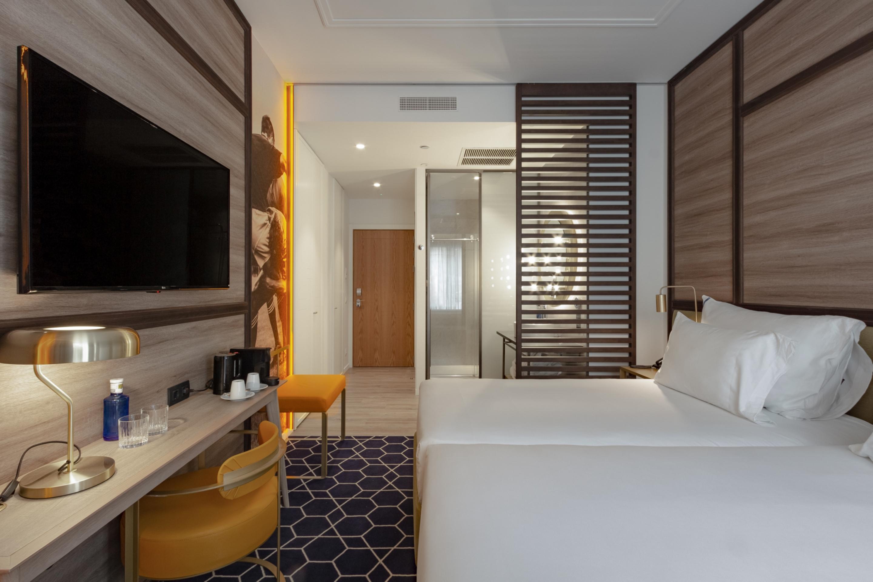 Pestana Cr7 Gran Via Madrid Hotel Екстериор снимка