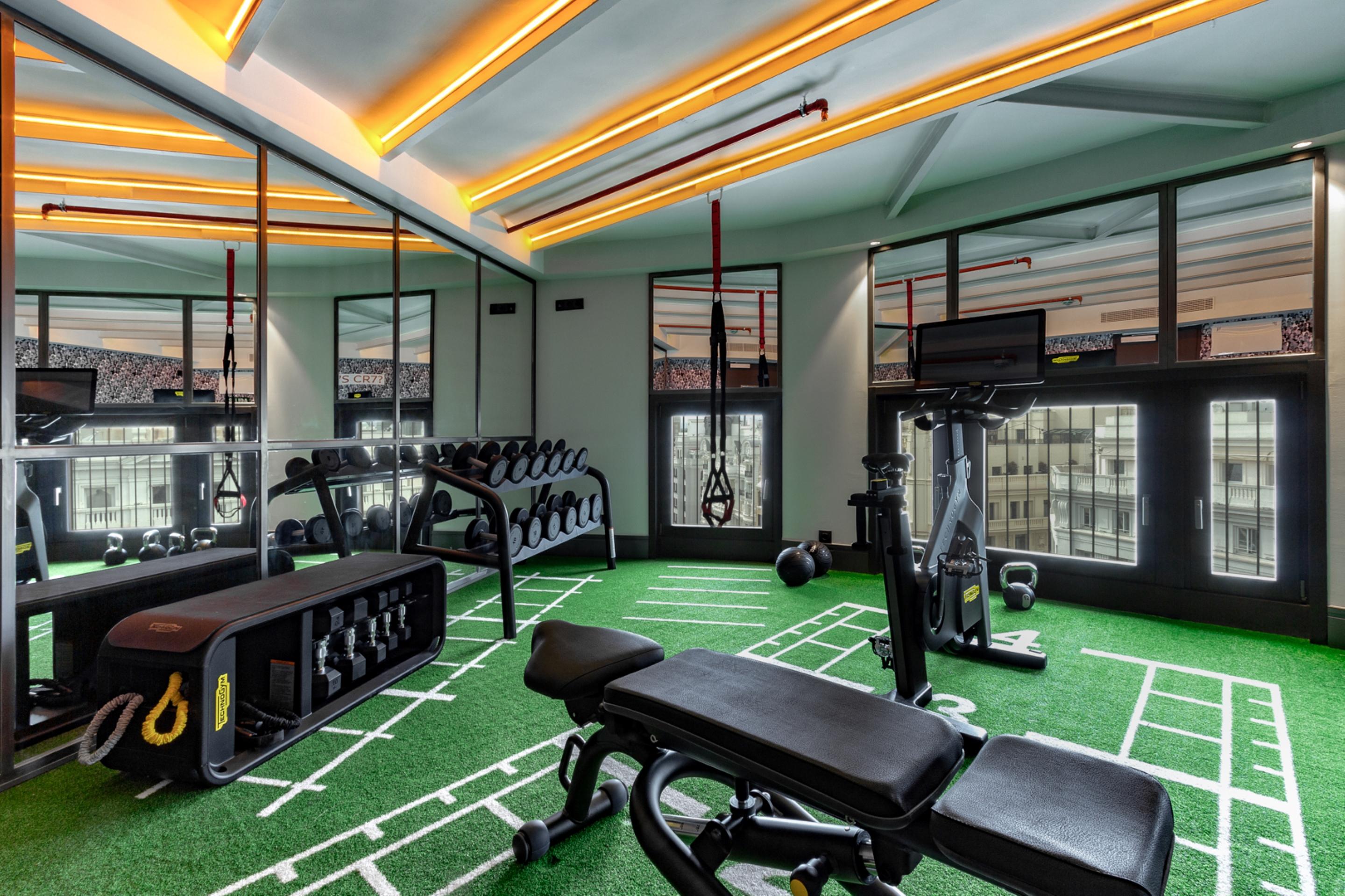 Pestana Cr7 Gran Via Madrid Hotel Екстериор снимка