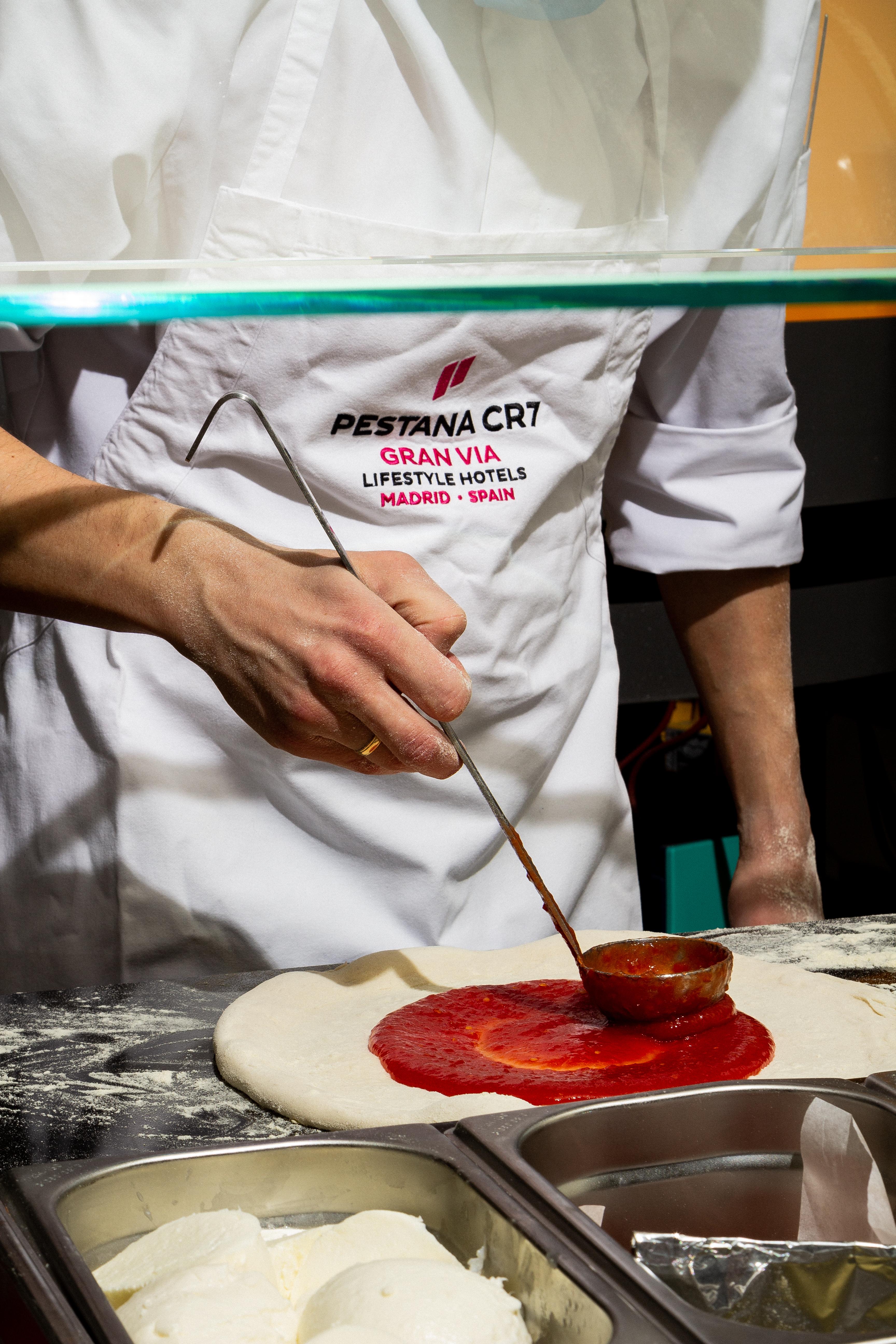 Pestana Cr7 Gran Via Madrid Hotel Екстериор снимка