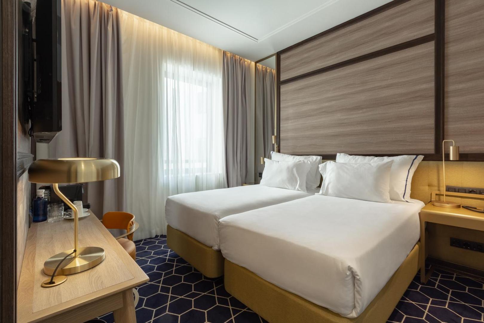 Pestana Cr7 Gran Via Madrid Hotel Екстериор снимка